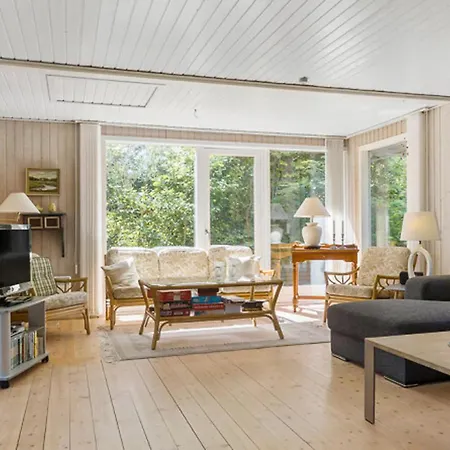 Semesterbostad Awesome In With Wifi